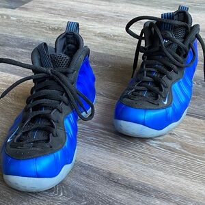 Nike Men's penny foamposites in royal blue